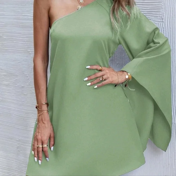Dresses | Green Aline One Shoulder Bell Sleeve Casual Dress Size Xl |  Poshmark